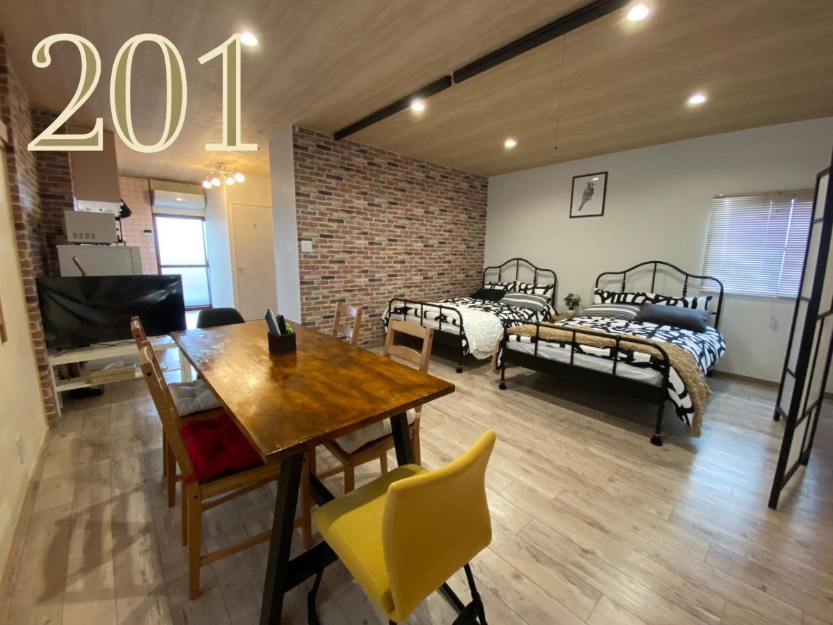 Guest House Apple Осака Экстерьер фото